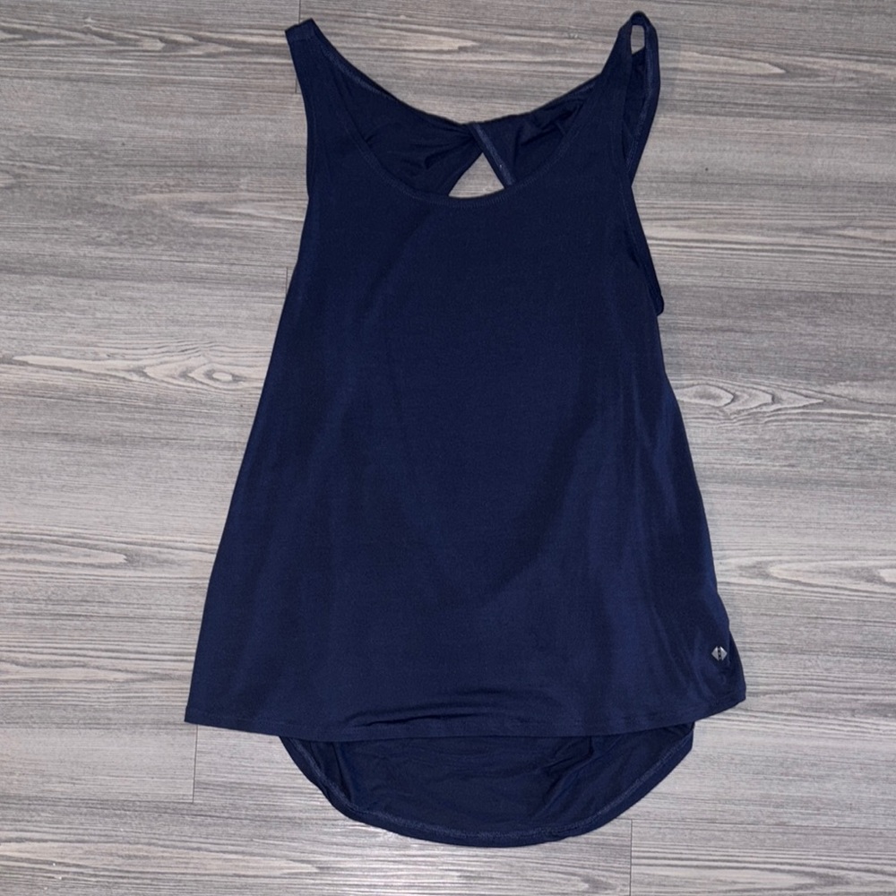 Tavi open-back tank